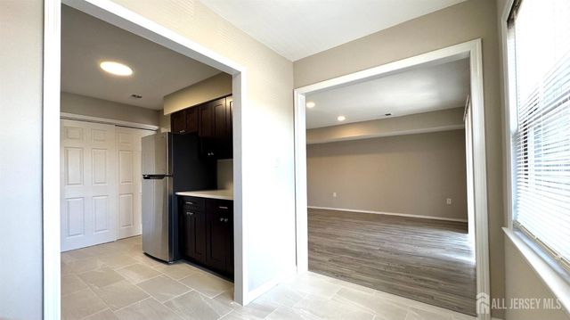 1511 raspberry Court, Edison, NJ 08817