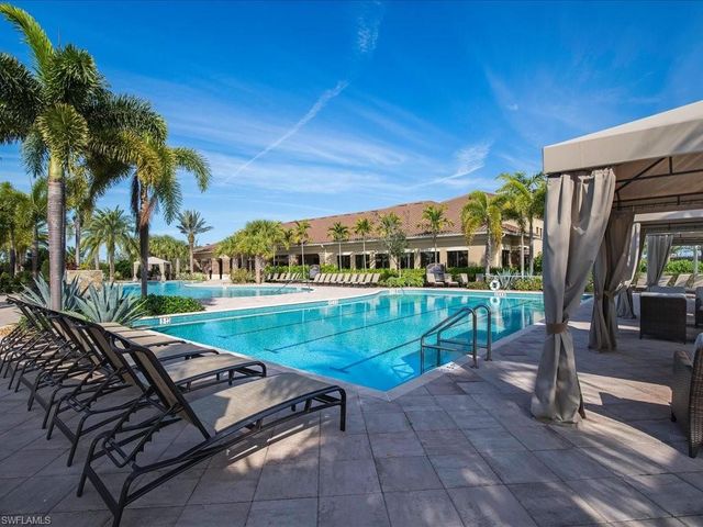 3428 Atlantic CIR, Naples, FL 34119