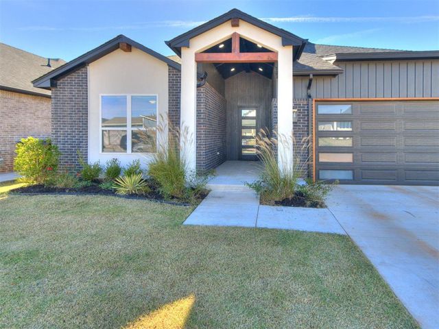 8012 NW 152nd Terrace, Edmond, OK 73013