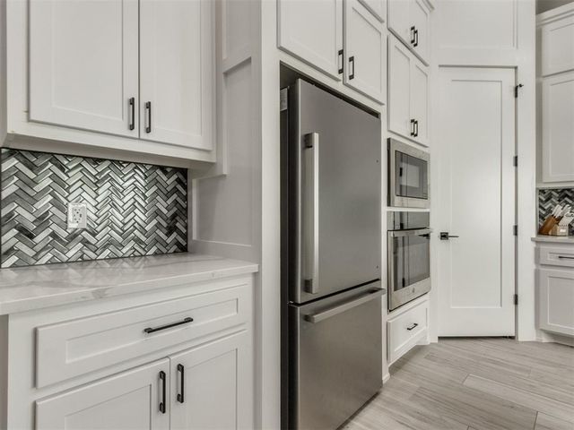 8012 NW 152nd Terrace, Edmond, OK 73013