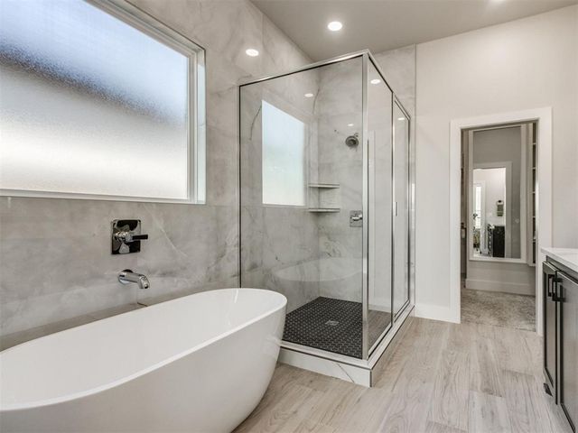 8012 NW 152nd Terrace, Edmond, OK 73013