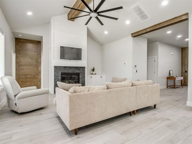 8012 NW 152nd Terrace, Edmond, OK 73013