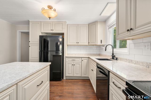 814 New Litchfield Street, Torrington, CT 06790