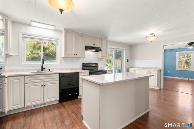 814 New Litchfield Street, Torrington, CT 06790