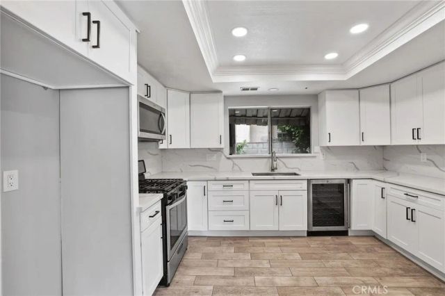 5108 W Napali, Santa Ana, CA 92704