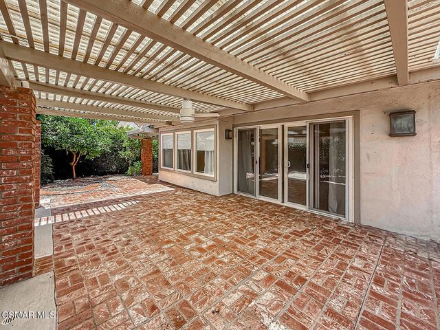1064 Barrow Court, Westlake Village, CA 91361