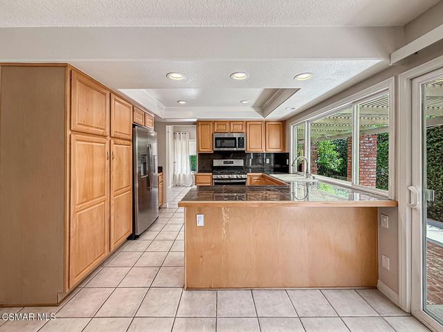 1064 Barrow Court, Westlake Village, CA 91361
