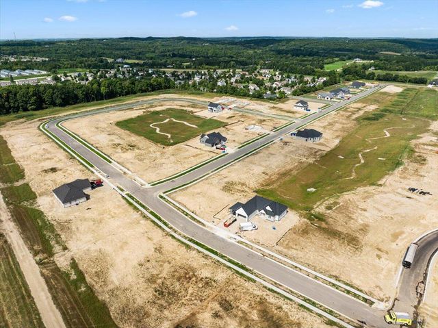 2470 BOULDER DRIVE #Lt69, Slinger, WI 53086