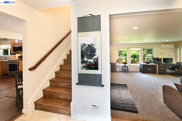 3255 Sweet Dr, Lafayette, CA 94549