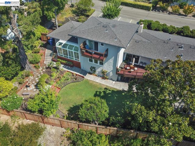 3255 Sweet Dr, Lafayette, CA 94549