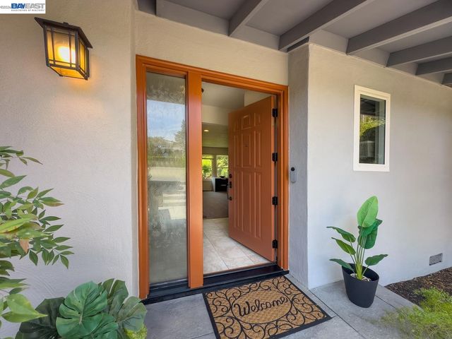3255 Sweet Dr, Lafayette, CA 94549