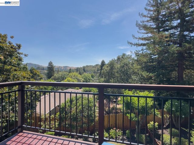 3255 Sweet Dr, Lafayette, CA 94549