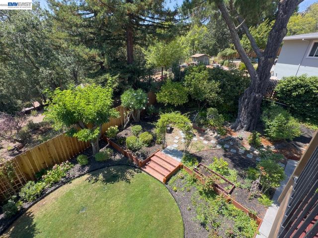 3255 Sweet Dr, Lafayette, CA 94549