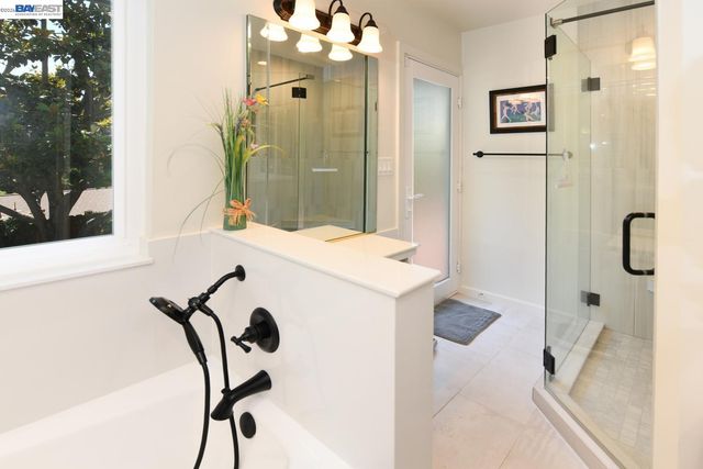 3255 Sweet Dr, Lafayette, CA 94549