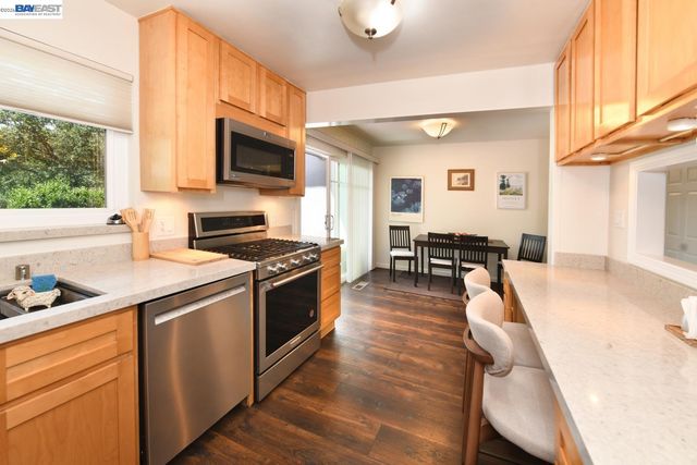 3255 Sweet Dr, Lafayette, CA 94549