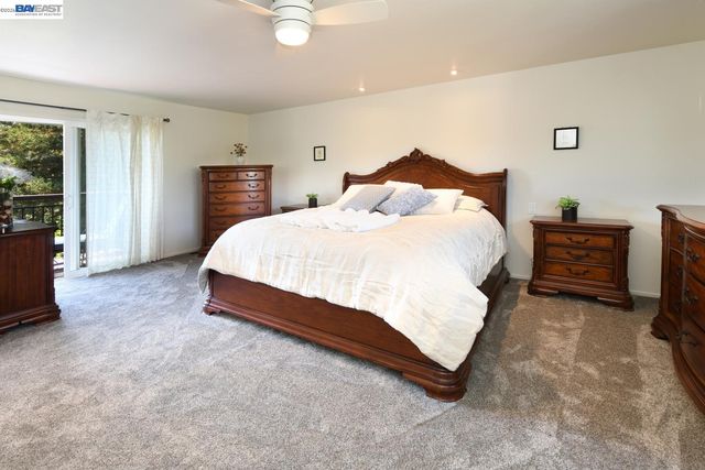 3255 Sweet Dr, Lafayette, CA 94549