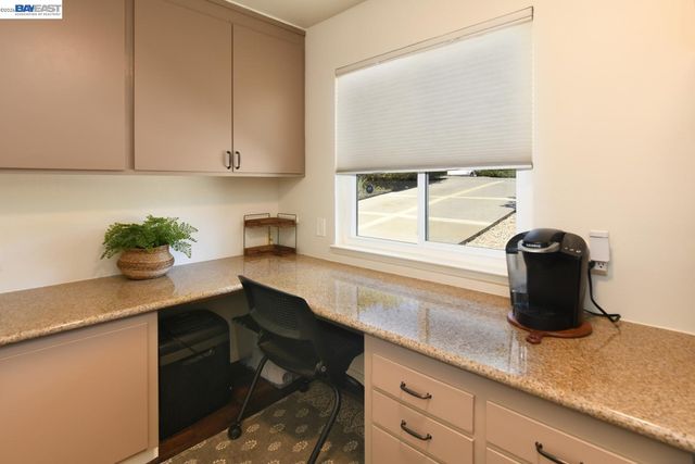 3255 Sweet Dr, Lafayette, CA 94549