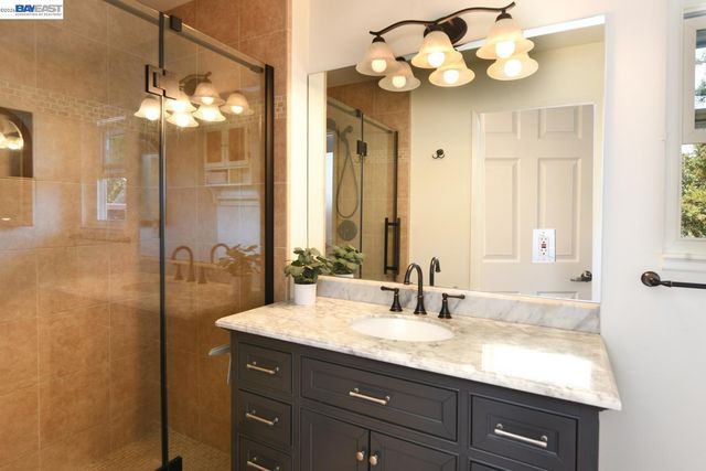 3255 Sweet Dr, Lafayette, CA 94549