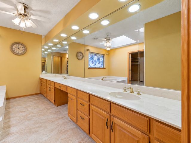 1605 Heather Court, Cleburne, TX 76033