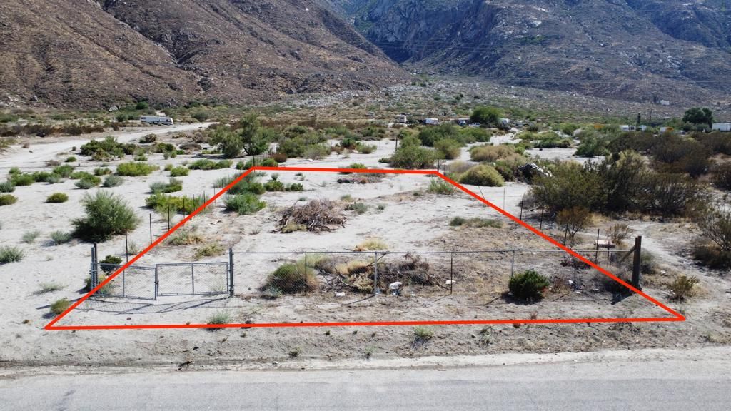 14 Esperanza Avenue, Cabazon, CA 92230