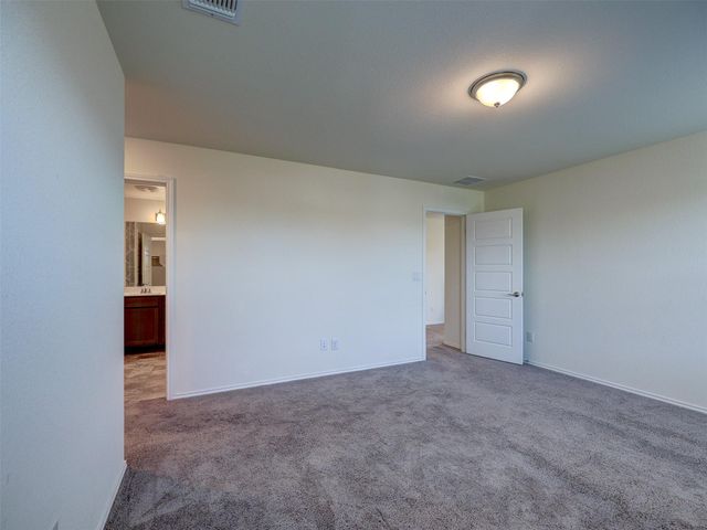 18517 Spotted Eagle LN, Elgin, TX 78621