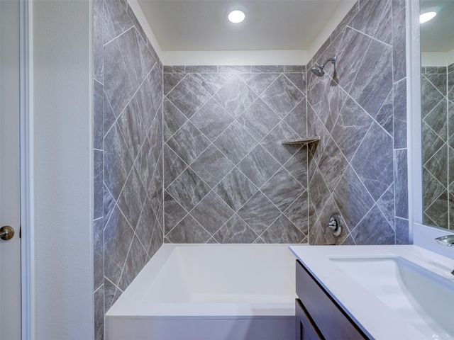 18517 Spotted Eagle LN, Elgin, TX 78621