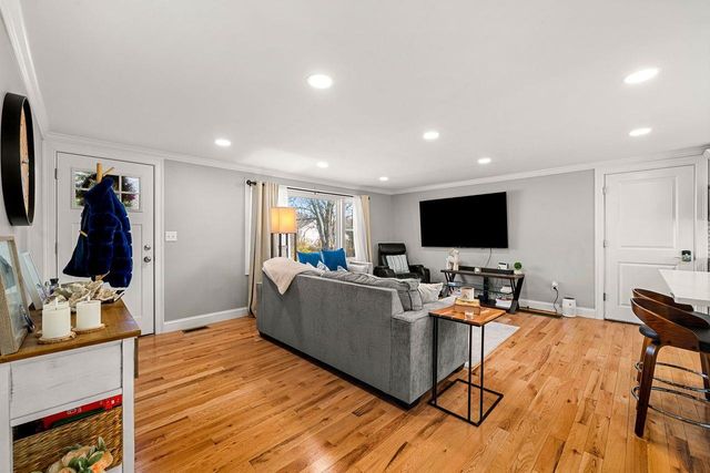 73 Rutland Street, Dover, NH 03820