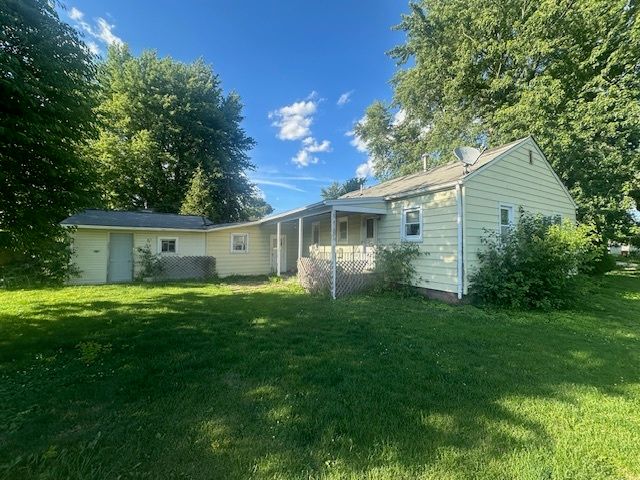 307 S Peck Street, Gardner, IL 60424