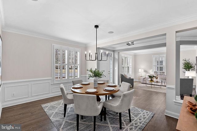 44020 RIVERPOINT DR, Leesburg, VA 20176