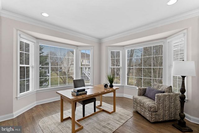 44020 RIVERPOINT DR, Leesburg, VA 20176