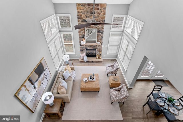 44020 RIVERPOINT DR, Leesburg, VA 20176