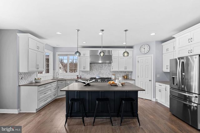 44020 RIVERPOINT DR, Leesburg, VA 20176