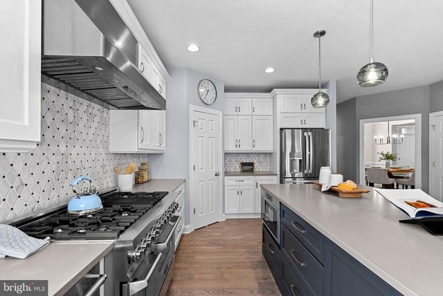 44020 RIVERPOINT DR, Leesburg, VA 20176