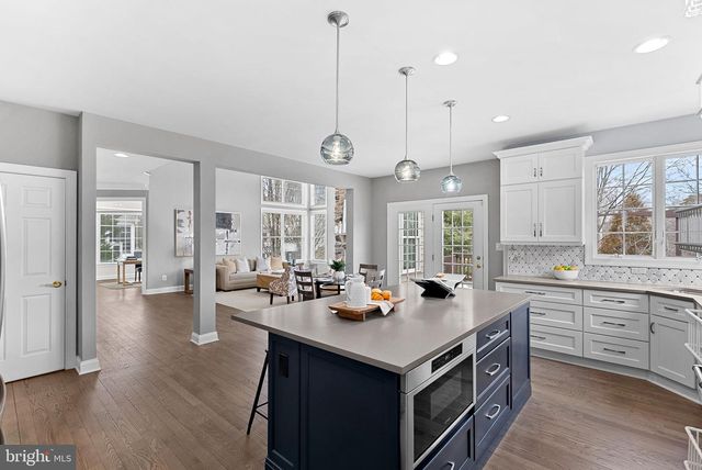 44020 RIVERPOINT DR, Leesburg, VA 20176