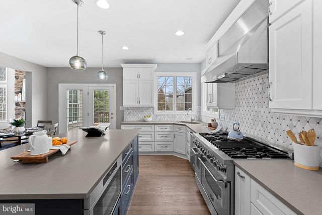 44020 RIVERPOINT DR, Leesburg, VA 20176