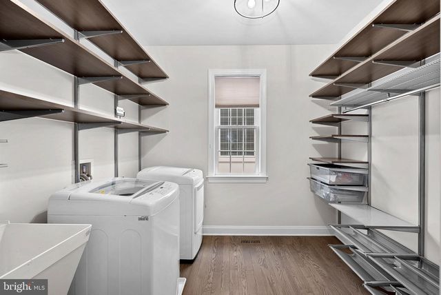 44020 RIVERPOINT DR, Leesburg, VA 20176