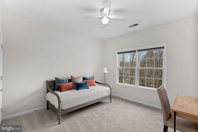 44020 RIVERPOINT DR, Leesburg, VA 20176