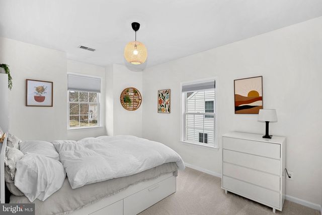 44020 RIVERPOINT DR, Leesburg, VA 20176