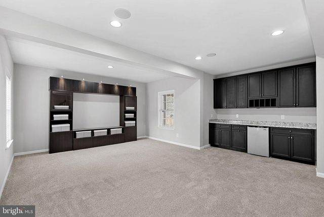 44020 RIVERPOINT DR, Leesburg, VA 20176