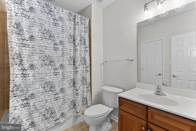 44020 RIVERPOINT DR, Leesburg, VA 20176