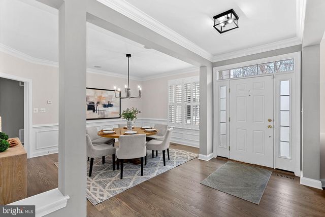 44020 RIVERPOINT DR, Leesburg, VA 20176