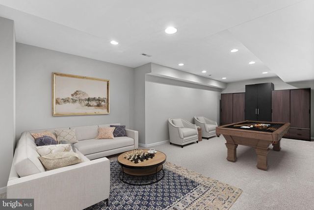 44020 RIVERPOINT DR, Leesburg, VA 20176