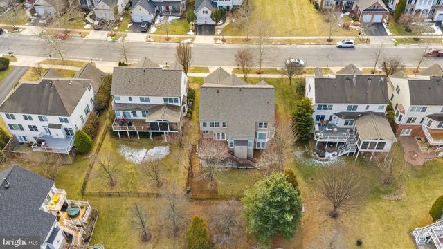 44020 RIVERPOINT DR, Leesburg, VA 20176