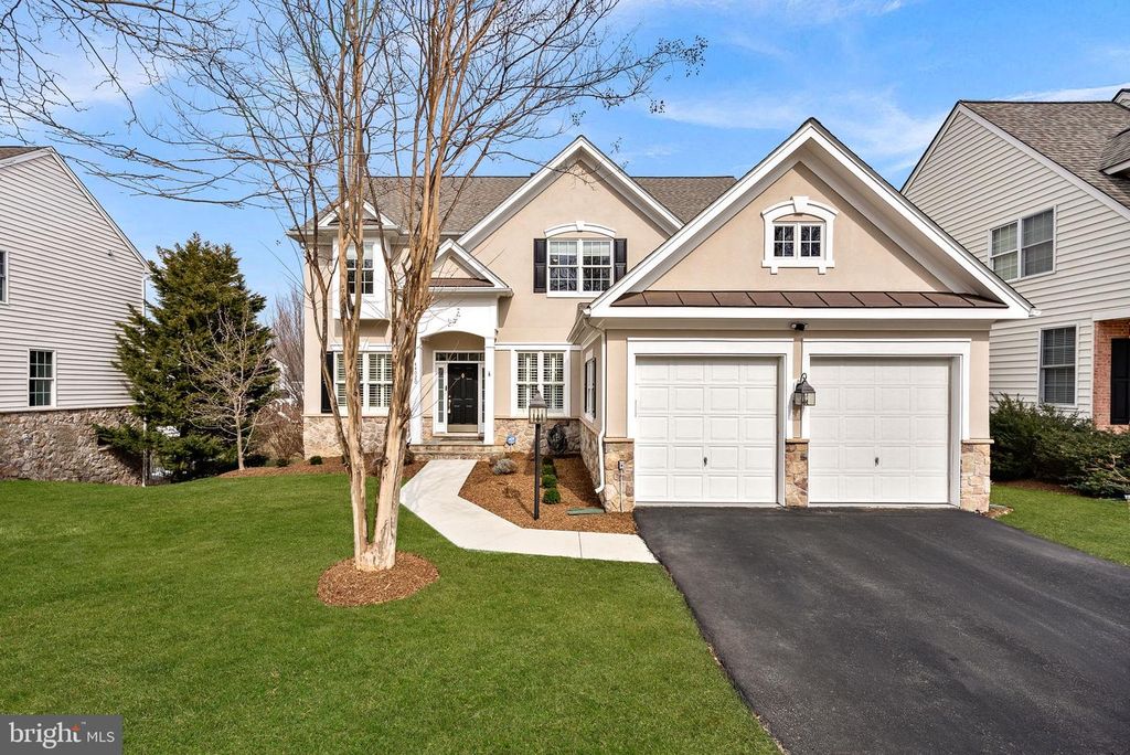 44020 RIVERPOINT DR, Leesburg, VA 20176