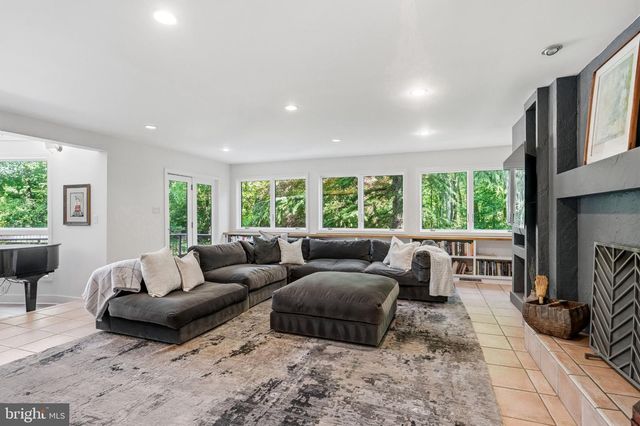 460 BROWNING LN, Cherry Hill, NJ 08003