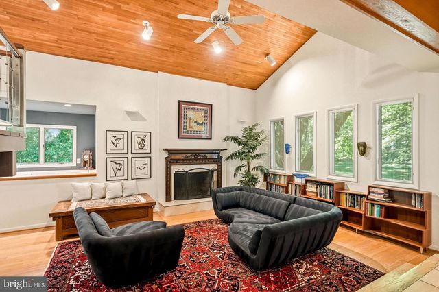 460 BROWNING LN, Cherry Hill, NJ 08003