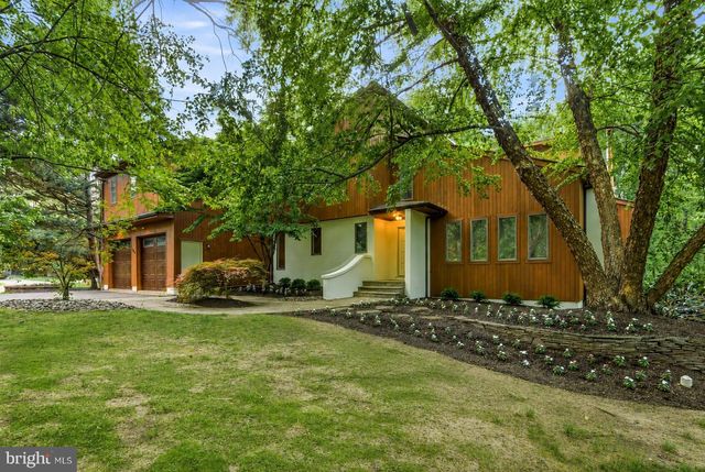 460 BROWNING LN, Cherry Hill, NJ 08003