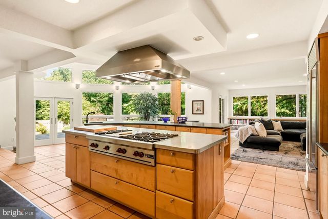 460 BROWNING LN, Cherry Hill, NJ 08003