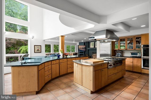 460 BROWNING LN, Cherry Hill, NJ 08003