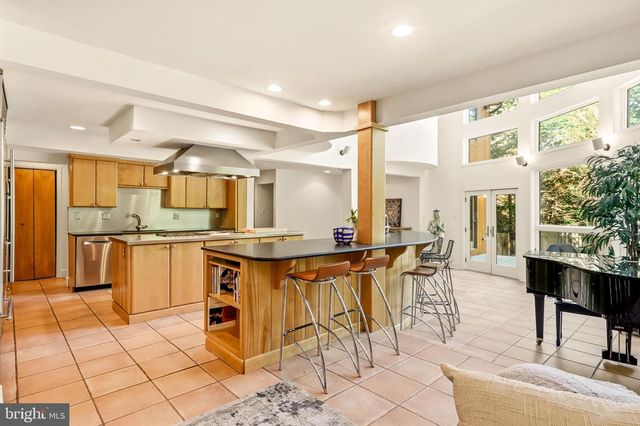 460 BROWNING LN, Cherry Hill, NJ 08003